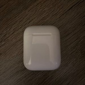 used apple airpods